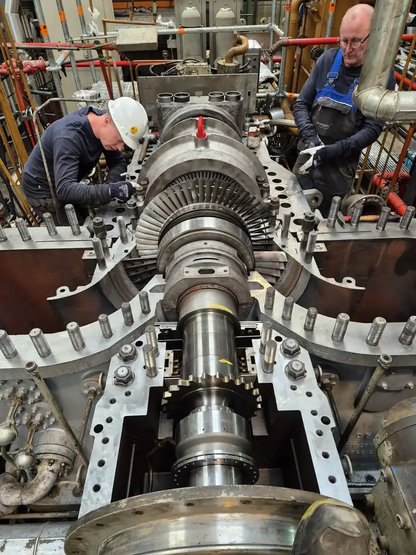 Steam turbine rotor in the Energetic Machinery workshop