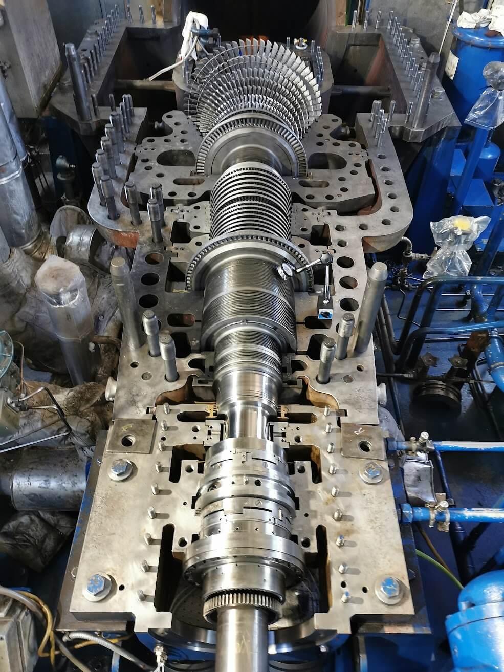 Steam turbine rotor and casing during workshop overhaul